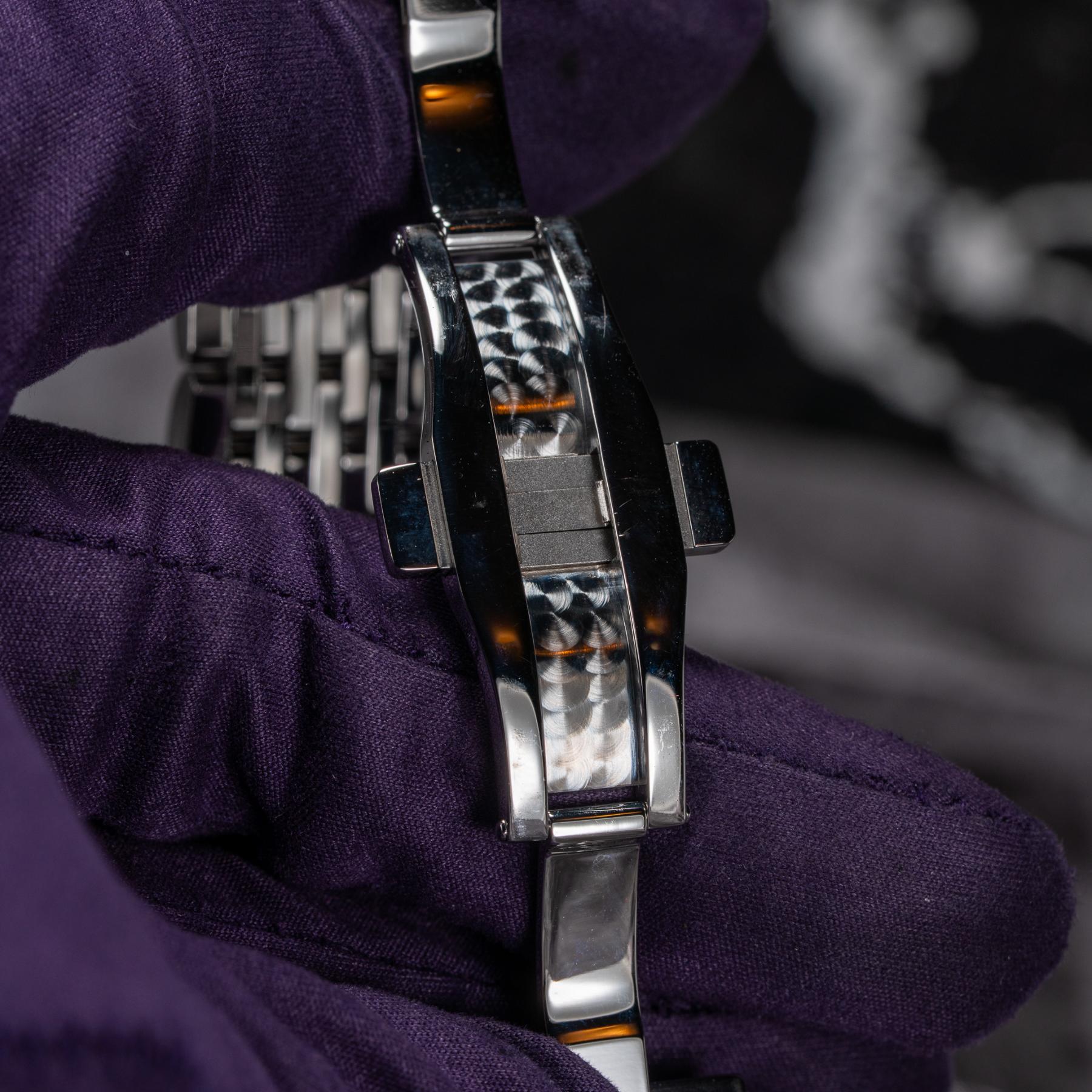 Carl F. Bucherer Manero Flyback  (pre-owned)